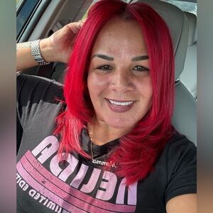 Meet your Posher, Neli